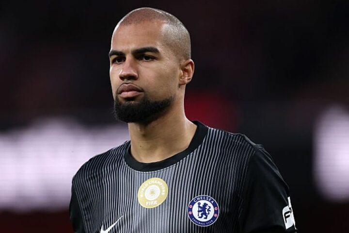 Liam Rosenior drops Robert Sanchez from Chelsea's starting lineup ahead of Aston Villa match