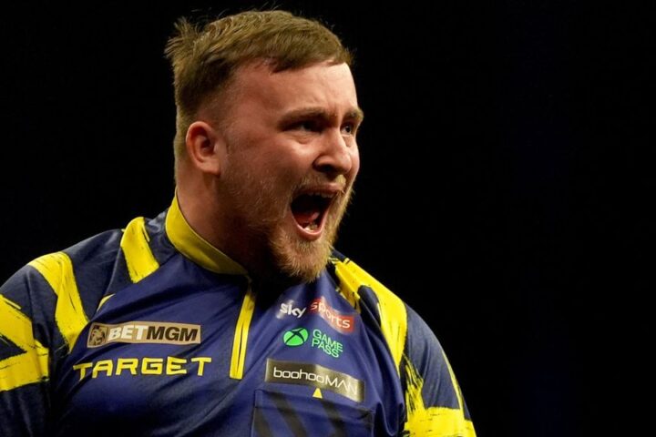 Luke Littler extends Premier League lead with decisive win in Berlin