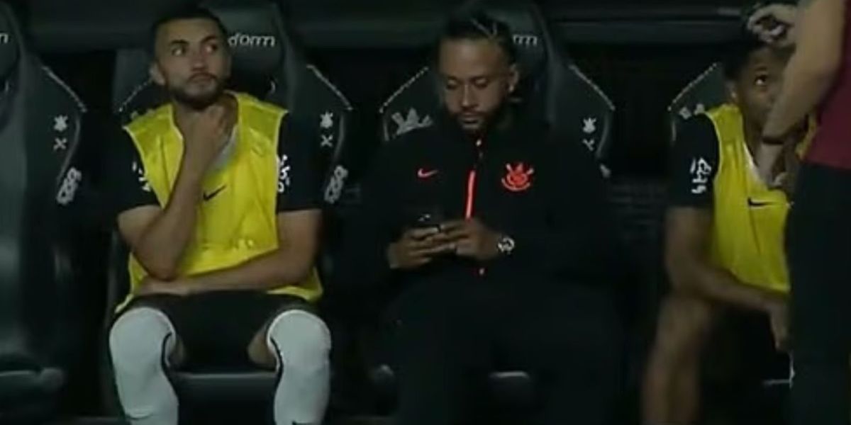 Memphis Depay faces potential six-match ban for using phone during match in Brazil