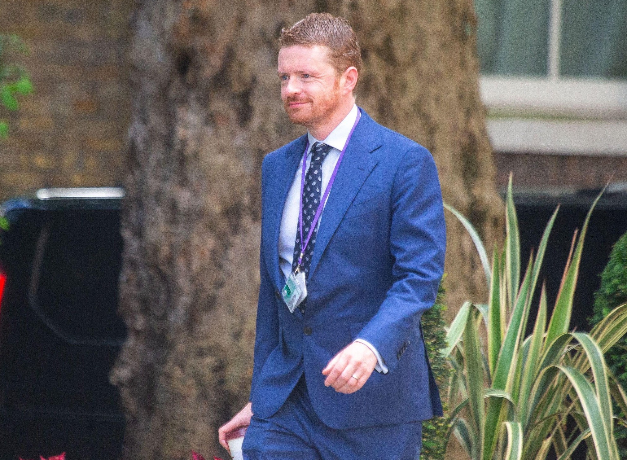 Metropolitan Police criticized for closing investigation into stolen phone of Keir Starmer’s aide