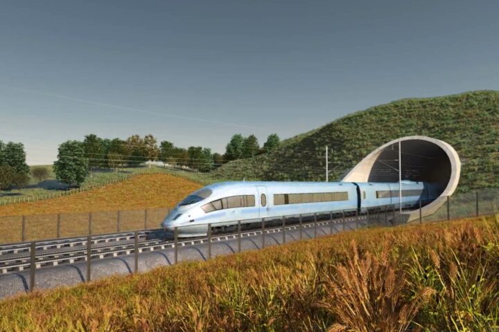 Ministers consider reducing HS2 train speeds amid rising costs and delays