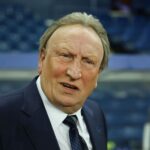 Neil Warnock returns from retirement at 77 to manage Torquay United temporarily