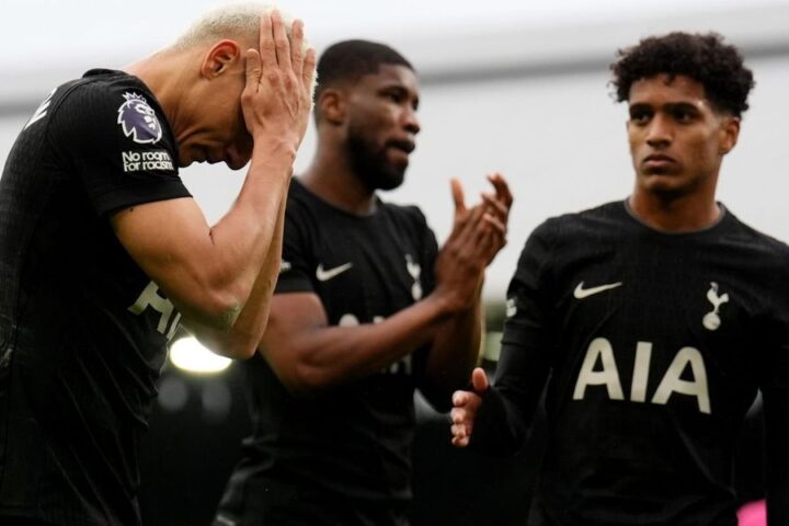Premier League removes controversial tweet after backlash from Tottenham supporters