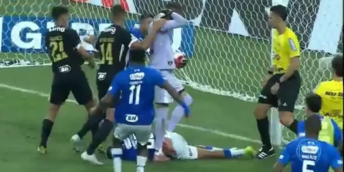 Record 23 red cards issued after violent brawl in Campeonato Mineiro final