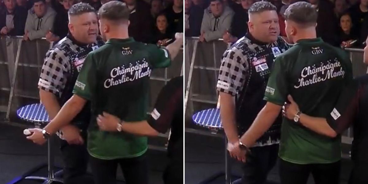 Referee intervenes as Charlie Manby and James Hurrell clash at UK Open