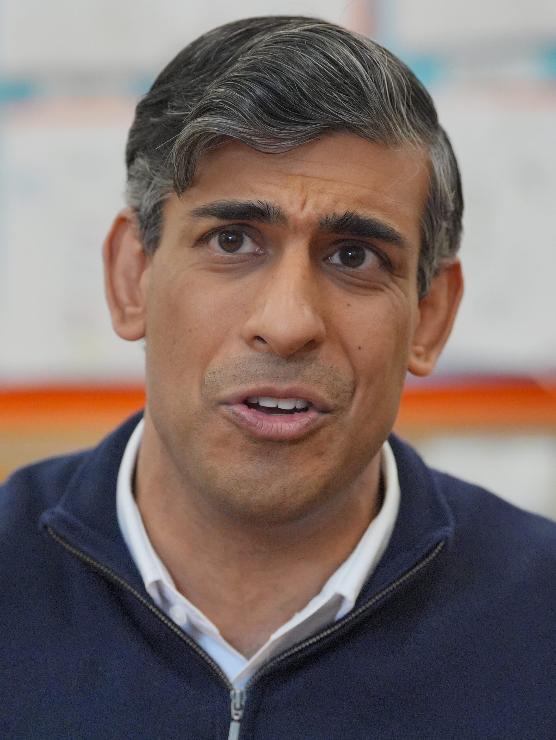 Rishi Sunak urges tax cuts to counter AI replacement of jobs in the UK