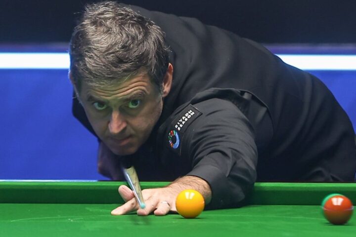 Ronnie O'Sullivan sets new snooker record with historic 153 break in China