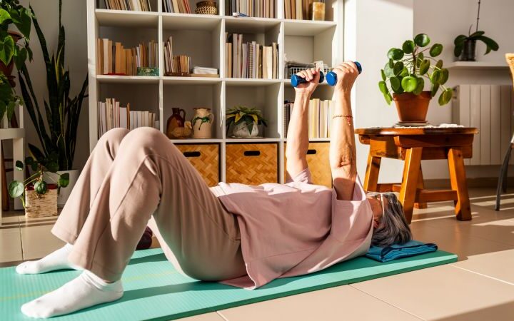 Strength tests reveal key predictor of longevity in older women