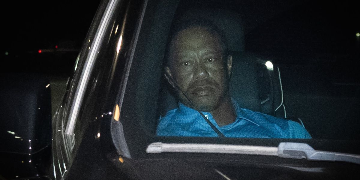 Tiger Woods arrested after car crash, reportedly found with hydrocodone pills