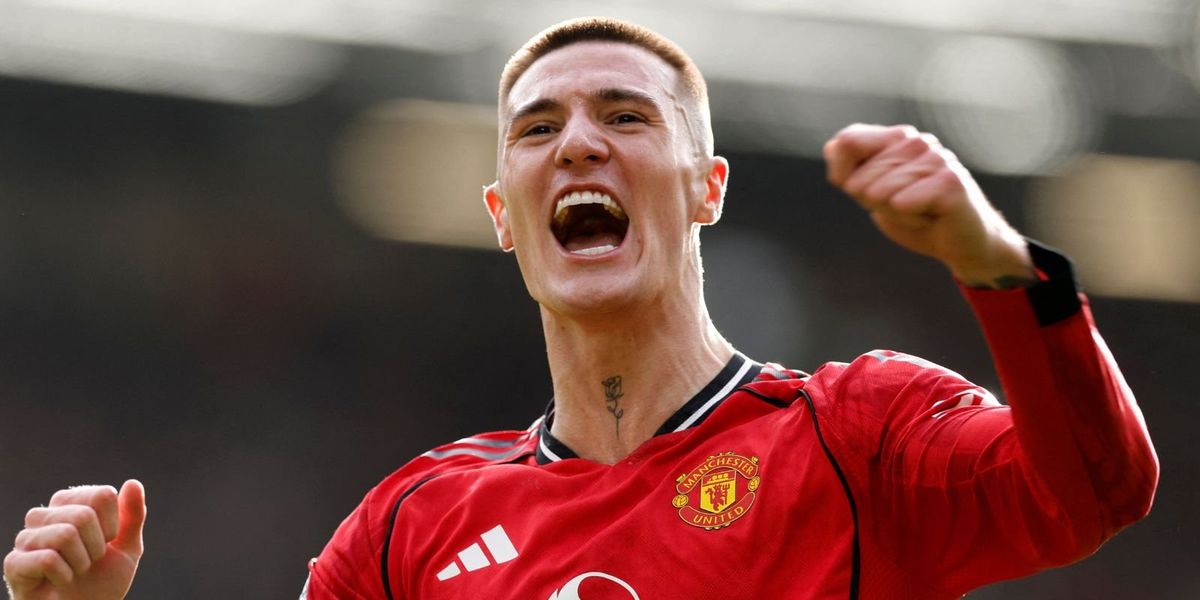 Tim Sherwood apologises to Benjamin Sesko after criticism of Manchester United star