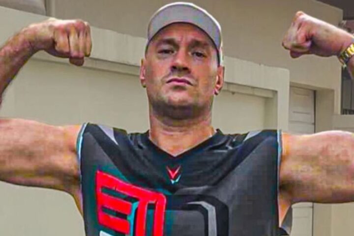 Tyson Fury showcases notable weight loss ahead of April fight against Arslanbek Makhmudov