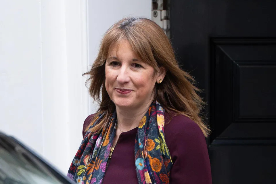 William Hill to close 200 high street stores amid rising taxes and job losses