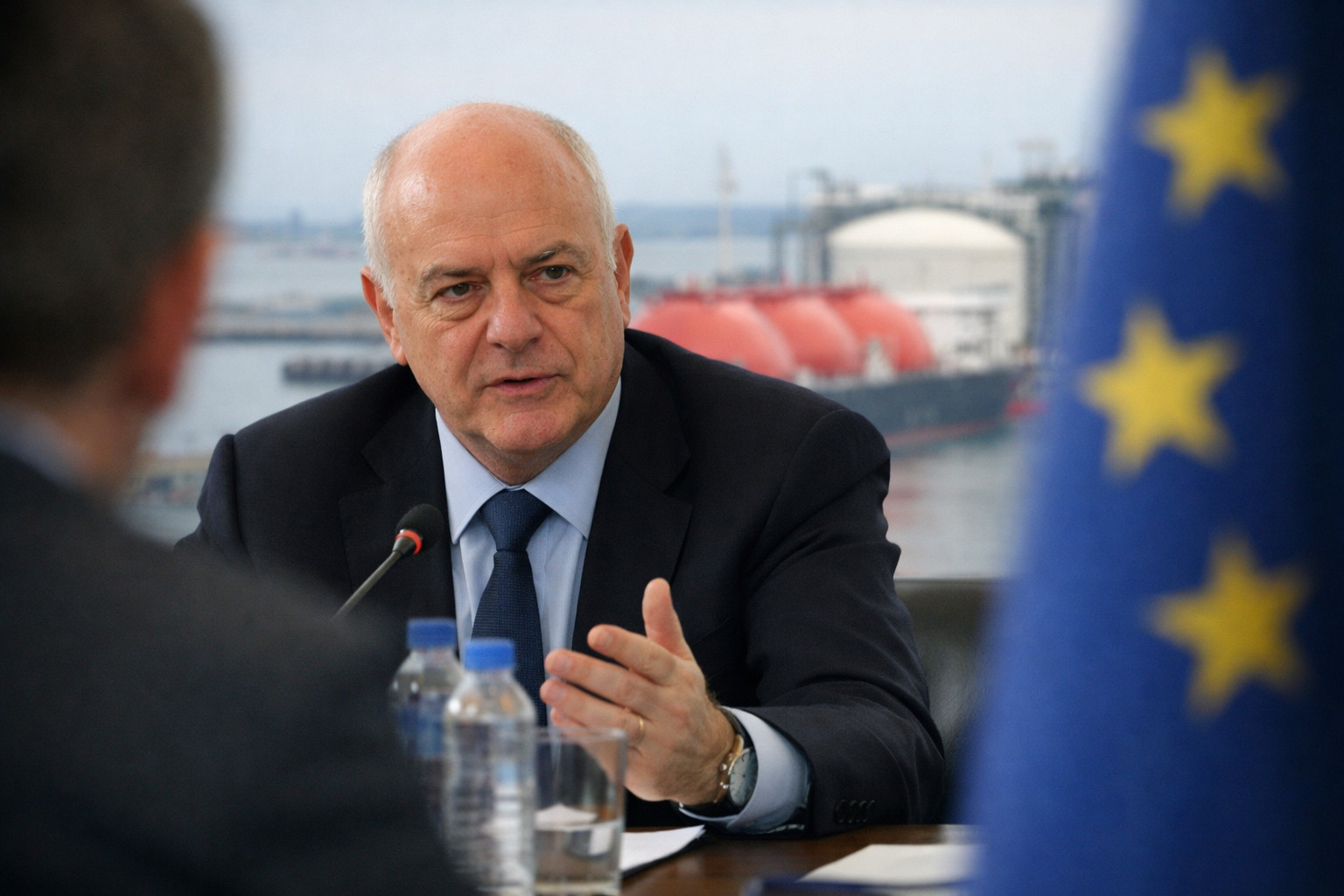Italian energy chief calls to suspend EU's Russian LNG embargo as 2027 deadline looms