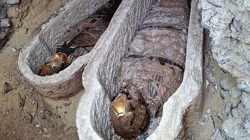 Archaeologists discover mummy with Iliad text in ancient Egyptian city excavation