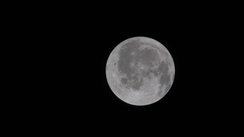 Artemis II astronauts share stunning lunar images as they approach historic moon flyby