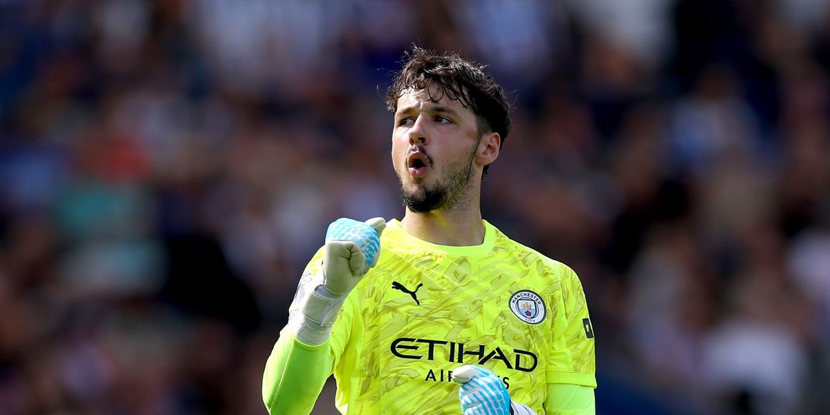 Aston Villa considers James Trafford as potential replacement for Emiliano Martinez