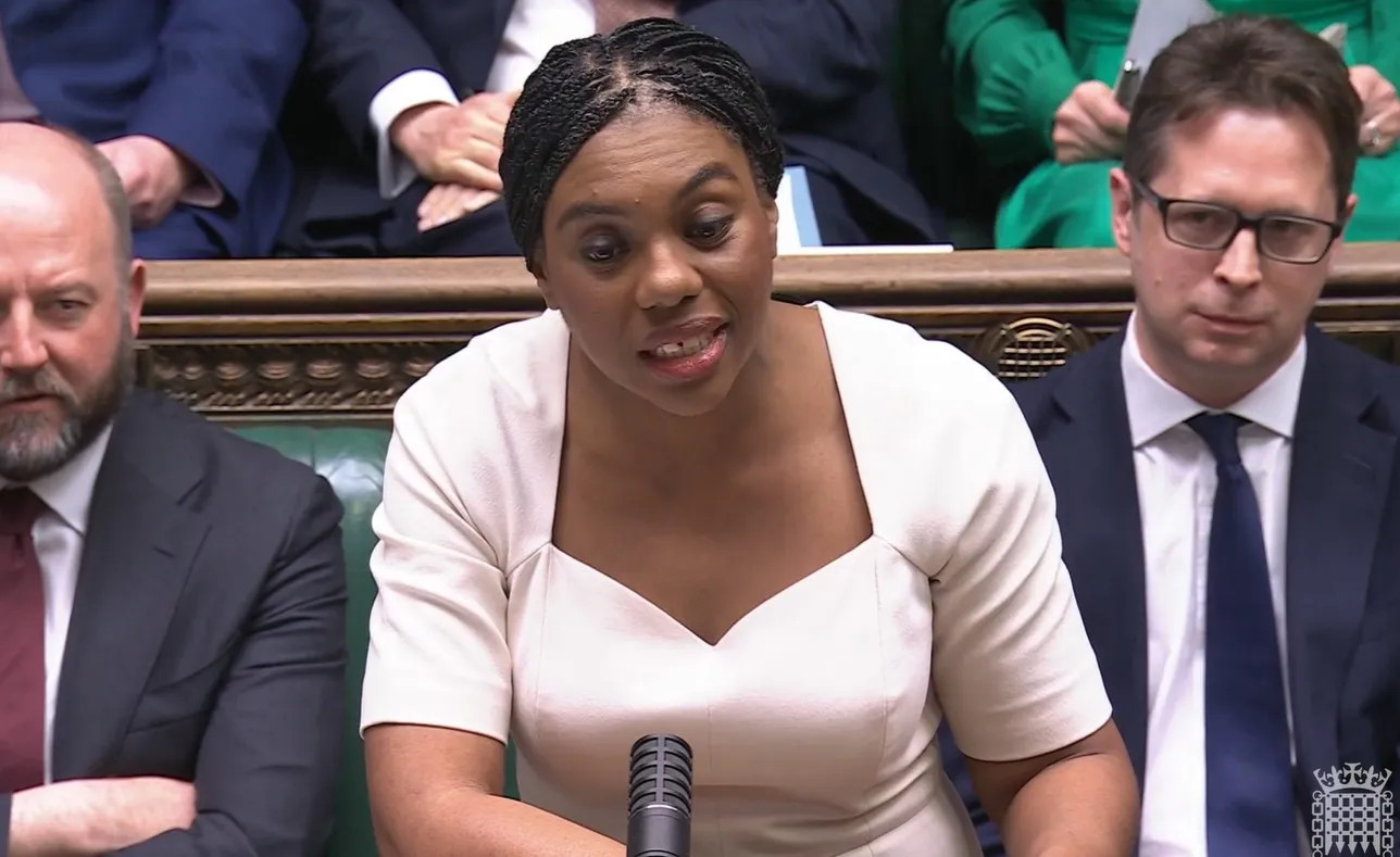 Badenoch challenges Starmer on Mandelson's appointment, calls for his resignation