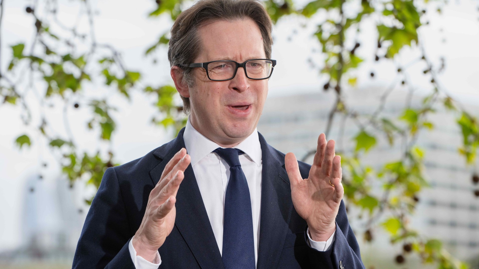 Calls for Keir Starmer to resign amid escalating accountability scandal over Peter Mandelson's appointment