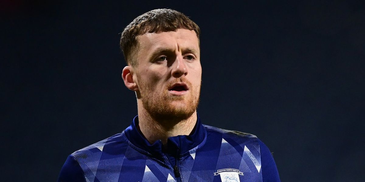 Cambridge United signs Jack Walton on emergency loan ahead of crucial promotion clash