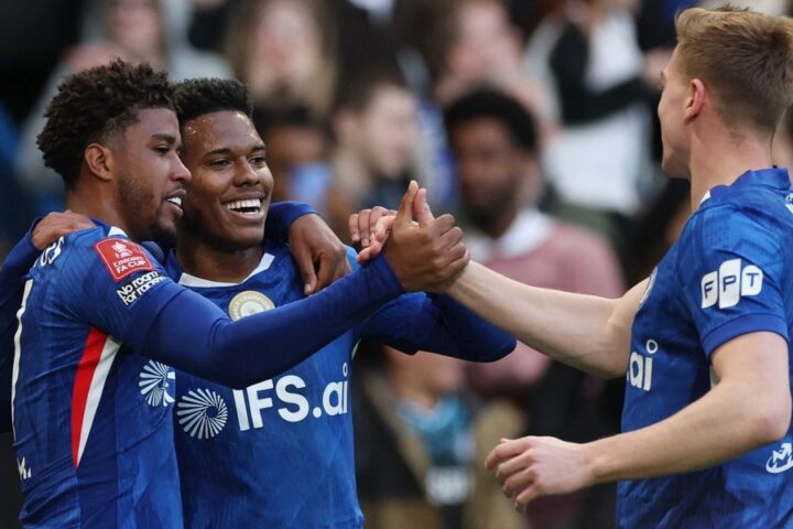 Chelsea thrash Port Vale 7-0 to secure FA Cup semi-final spot