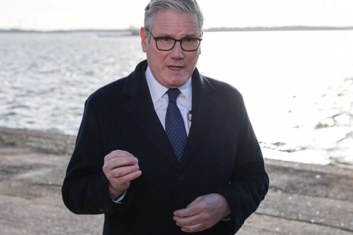 Critics warn Keir Starmer that welfare spending threatens UK military funding