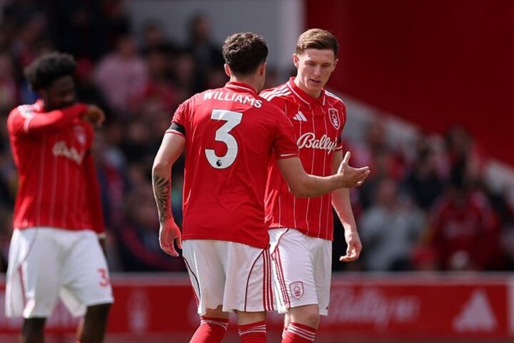 Elliot Anderson emotional as Nottingham Forest pays tribute to his late mother before match