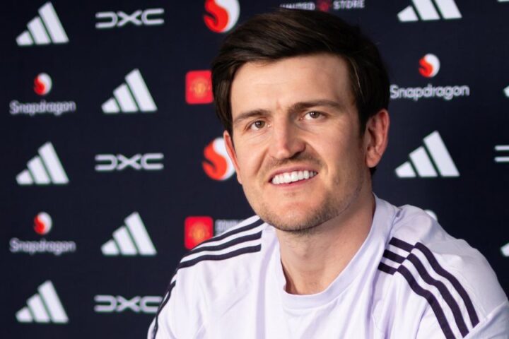 Harry Maguire signs contract extension with Manchester United amid England World Cup uncertainty