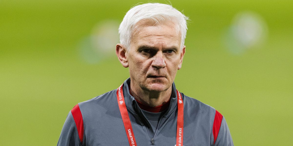 Jacek Magiera, Poland's assistant football coach, dies suddenly at 49