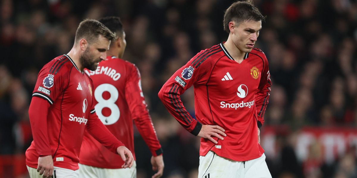 Man United's Manuel Ugarte faces backlash after poor performance in Leeds defeat