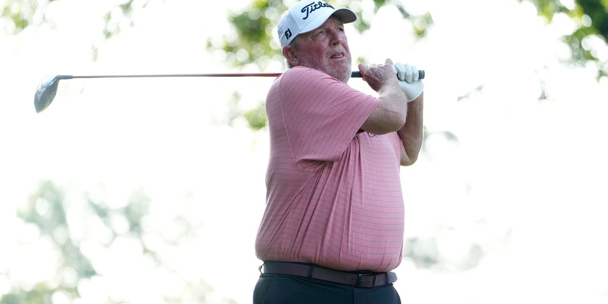 Mark Calcavecchia removed from Masters for breaking mobile phone regulations