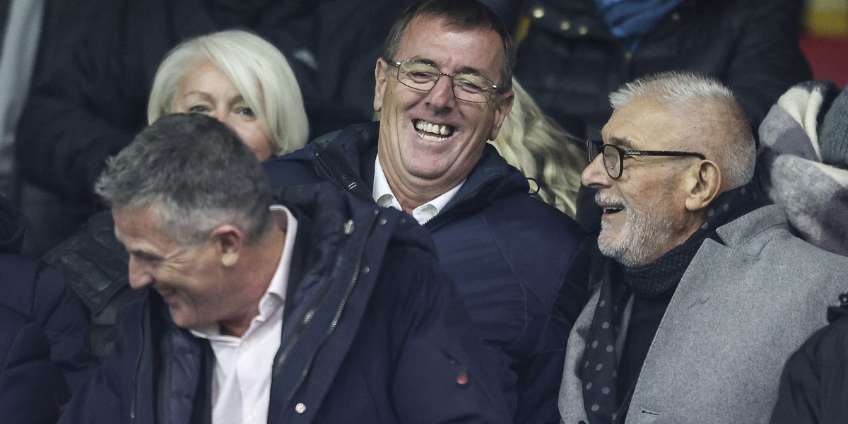 Matt Le Tissier questions AI's response on plane trails amid conspiracy controversy