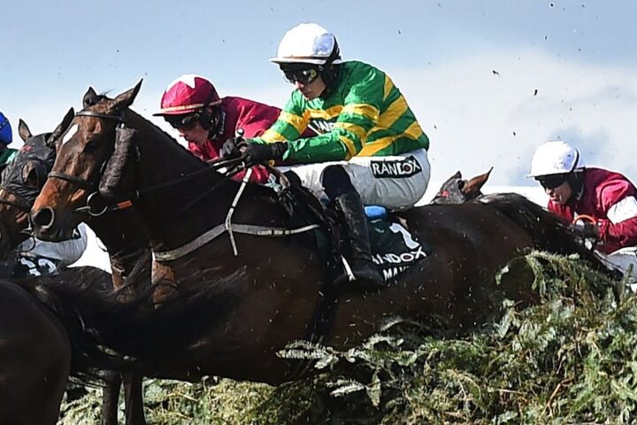 Punter wins £900,000 on Grand National bet as bookmakers delay payment
