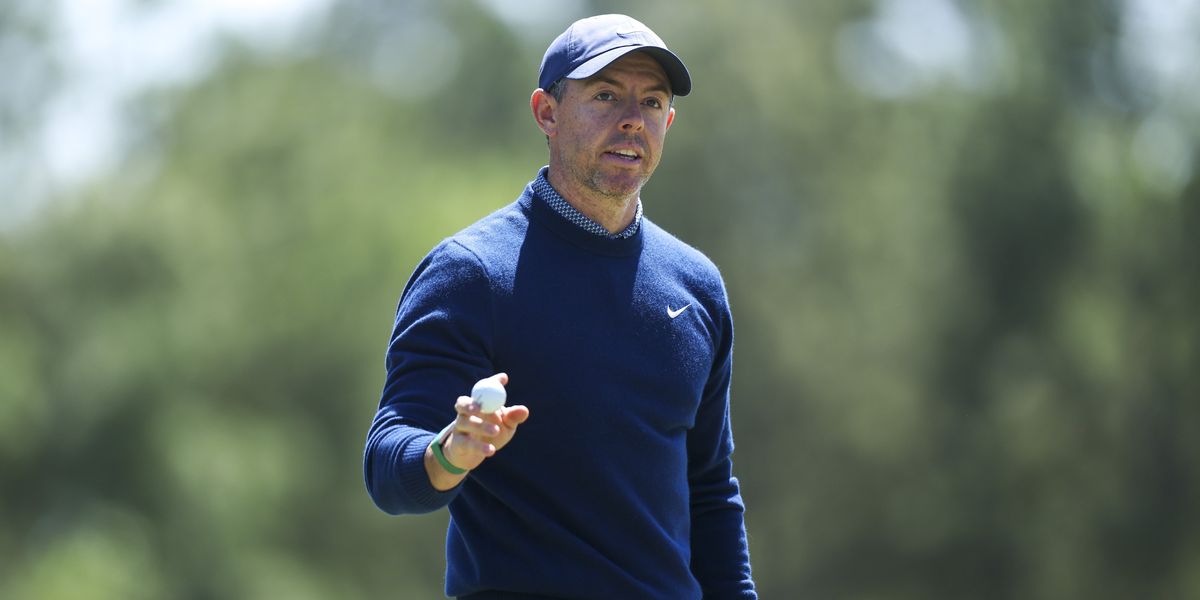 Rory McIlroy leads Masters opening round but admits to nerves ahead of title defence