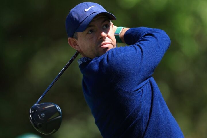 Rory McIlroy shares how Tiger Woods' early workout texts frustrated his wife