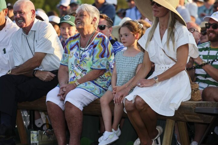 Rory McIlroy wins second Masters title while mother’s unique bag captures fans' attention