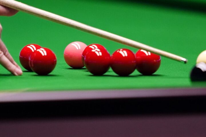 Snooker governing body restricts women's events to biologically female players only