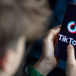 Starmer to pressure social media leaders for improved child safety measures at Downing Street meeting