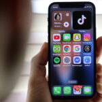 Starmer urges tech leaders to address social media's dangers to children during Downing Street meeting