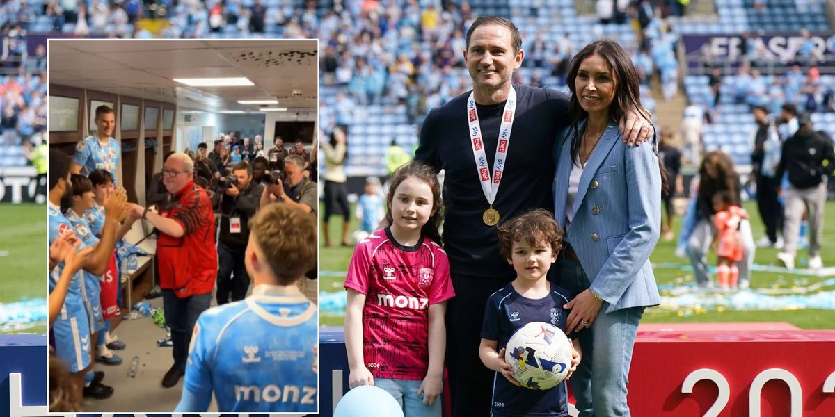 Stephen Bunting joins Coventry City players in Championship title celebrations with Frank Lampard