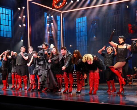 The growing trend of phone photography disrupts the magic of live theatre