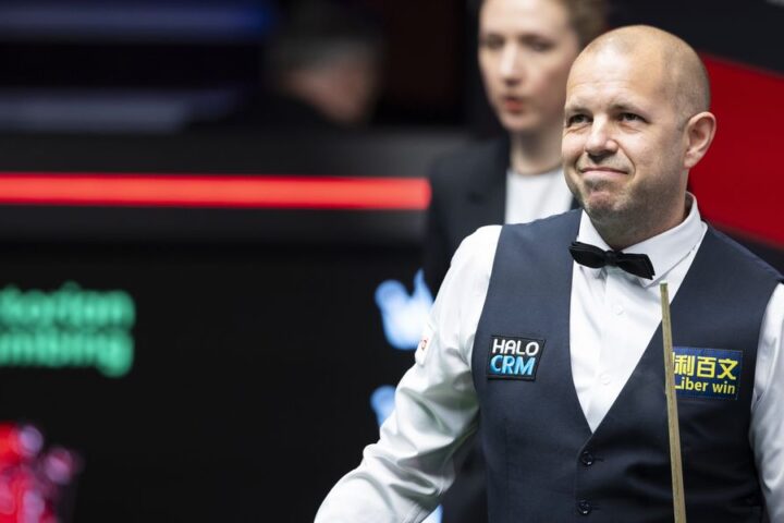 WST responds to Barry Hawkins' complaints about playing conditions at the World Championship