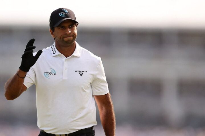Aaron Rai's unique golf techniques: why he wears two gloves and uses iron headcovers