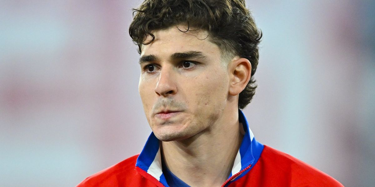 Atletico Madrid mocks Barcelona over Julian Alvarez transfer speculation