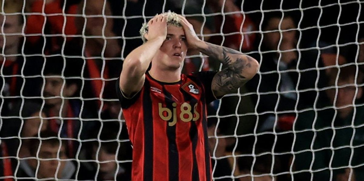 Bournemouth suspends Alex Jimenez amid investigation into social media posts