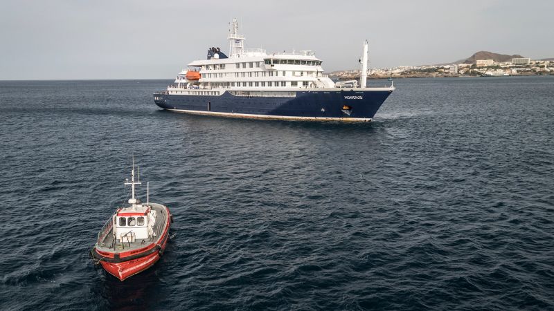 CDC teams prepare to meet American passengers from hantavirus-affected cruise ship in Spain and Nebraska