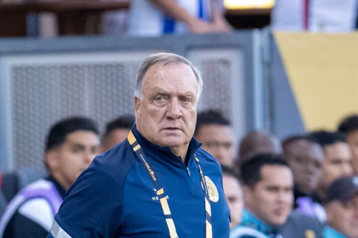 Dick Advocaat set to become oldest manager in World Cup history with Curacao return