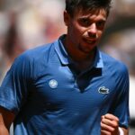 Emergency toilet break disrupts Arthur Gea's French Open debut amidst heatwave challenges