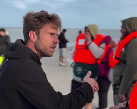 French director advises migrants to call 999 for UK rescue amid Channel crossings