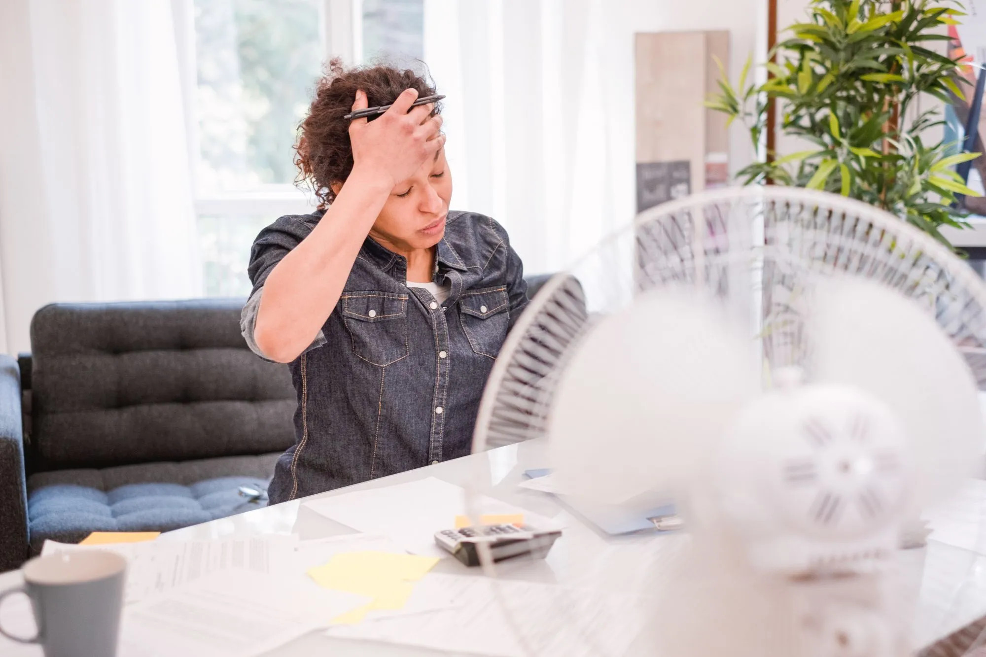 Government considers new measures for remote work and air conditioning amid rising heat risks