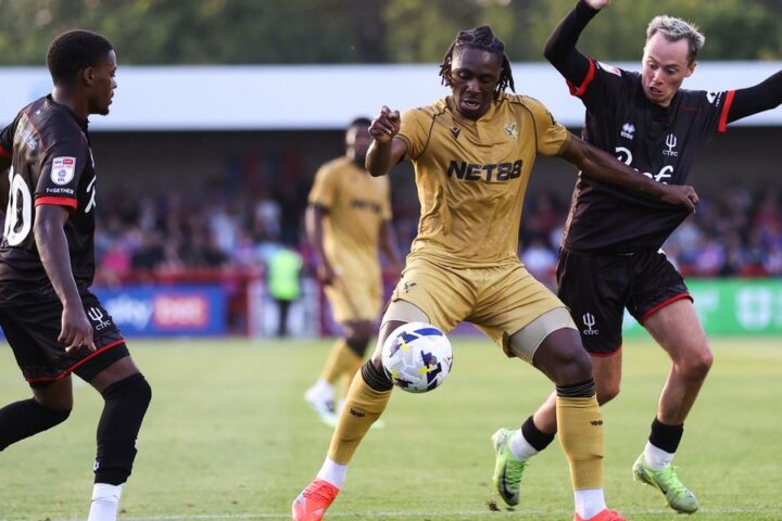Harry McKirdy announces departure from Crawley Town with critical social media post